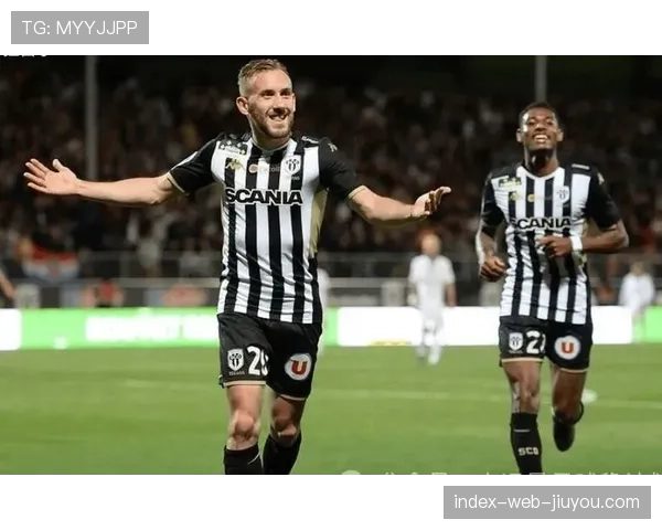 昂热2比1胜布雷斯特 主场全取三分